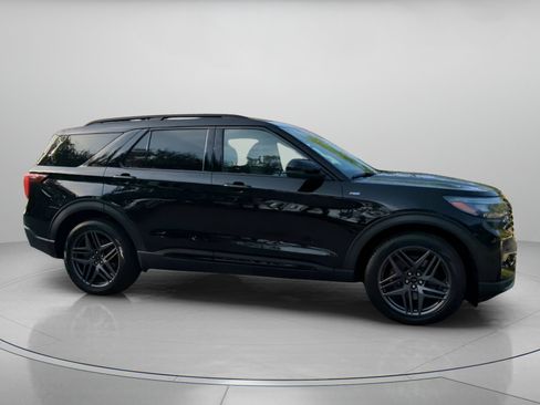 New 2026 Ford Explorer ST-Line w/ ST-Line Street Pack RWD image 37