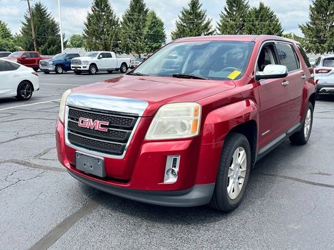 Used 2013 GMC Terrain SLE w/ LPO, Chrome Package FWD image 2