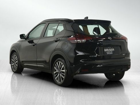 Used 2024 Nissan Kicks SR image 3