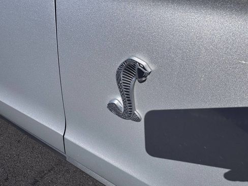 Used 2010 Ford Mustang Shelby GT500 image 7
