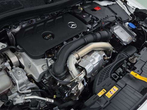 Certified 2026 Mercedes-Benz GLA 250 image 18