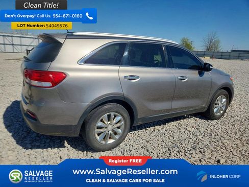 Used 2016 Kia Sorento LX AWD/4WD image 4