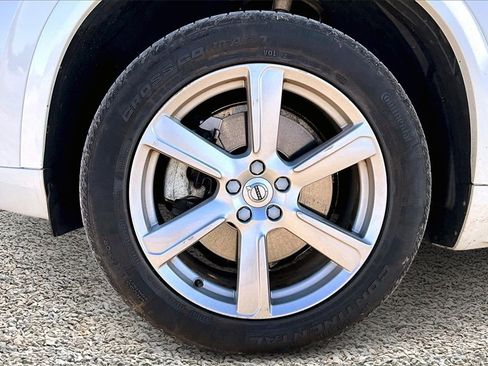 Used 2023 Volvo XC90 B5 Core image 9