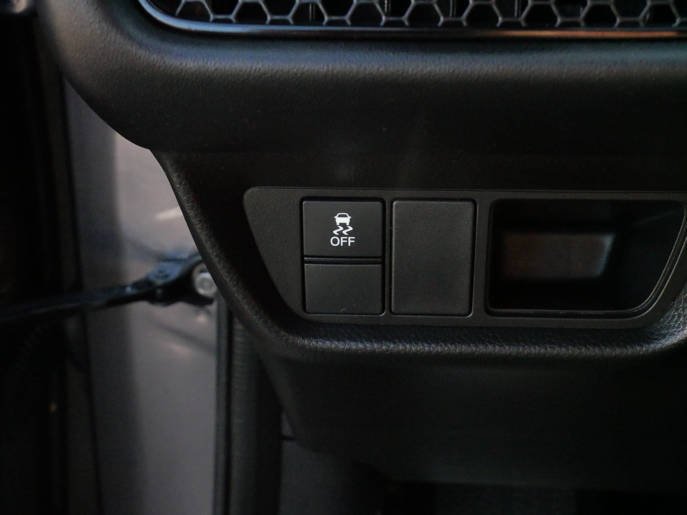 Certified 2024 Honda HR-V LX image 28