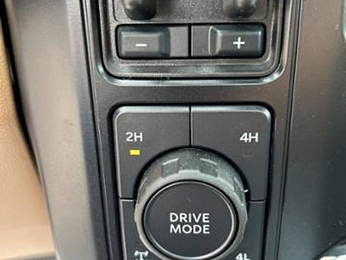 New 2024 Ford F250 Lariat w/ Lariat Ultimate Package image 24