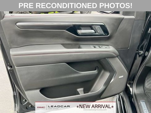 Used 2025 Chevrolet Tahoe RST w/ Comfort Package AWD/4WD image 23