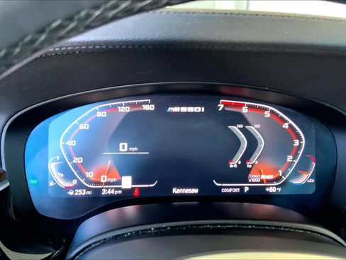 Used 2020 BMW M550i xDrive w/ Dynamic Handling Package image 26