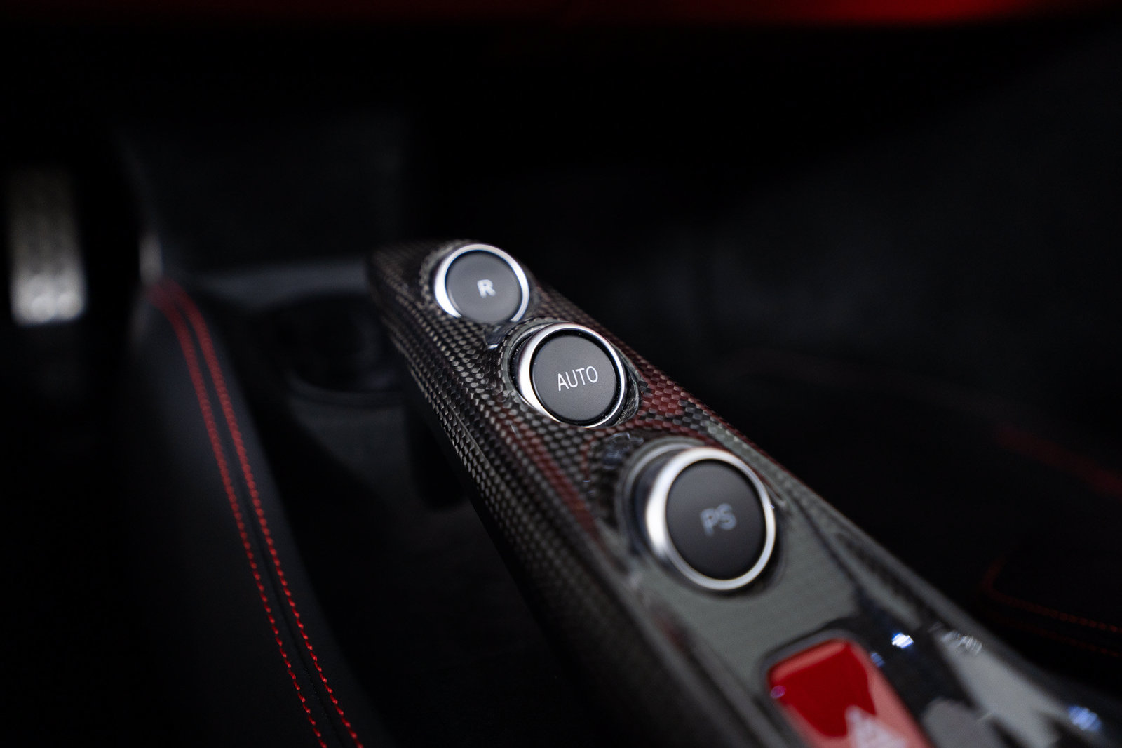Certified 2021 Ferrari F8 Tributo RWD image 26