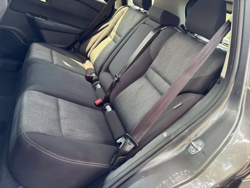 Used 2025 Nissan Rogue SV AWD/4WD image 40