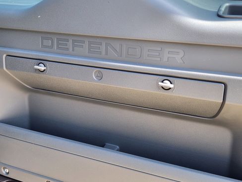 New 2026 Land Rover Defender 110 X-Dynamic SE AWD/4WD image 34