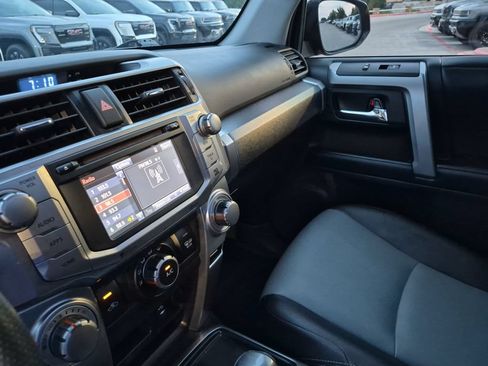 Used 2015 Toyota 4Runner SR5 Premium RWD image 25