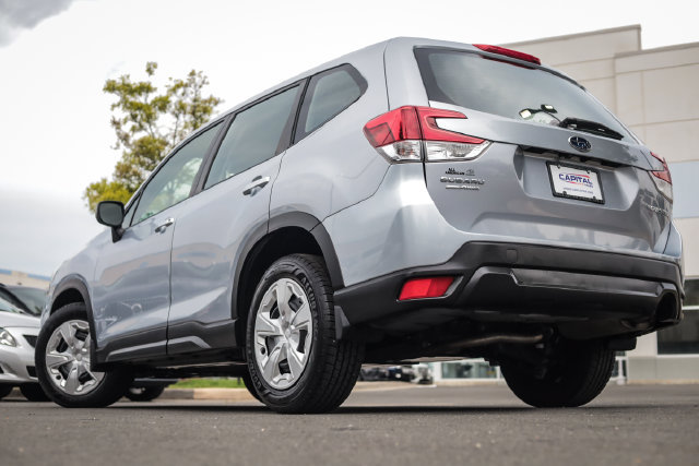 Used 2020 Subaru Forester AWD/4WD image 2
