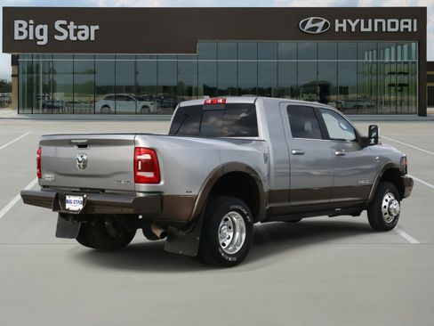 Used 2024 RAM 3500 Limited image 4