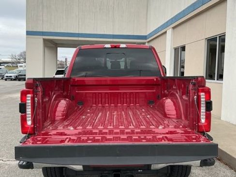 Used 2023 Ford F250 Lariat w/ Chrome Package image 6