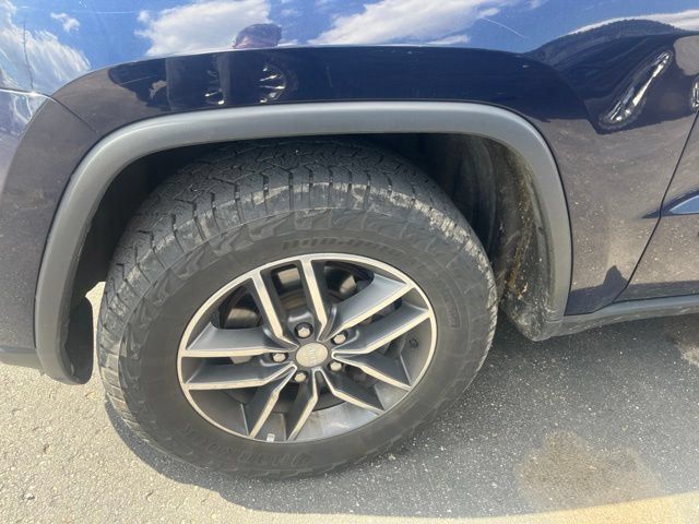 Used 2018 Jeep Grand Cherokee Limited w/ Luxury Group II AWD/4WD image 10