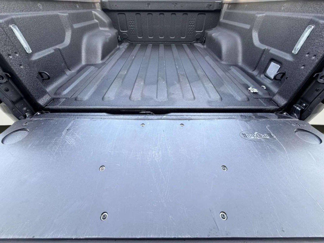 Used 2020 Jeep Gladiator Sport w/ Quick Order Package 24S AWD/4WD image 7