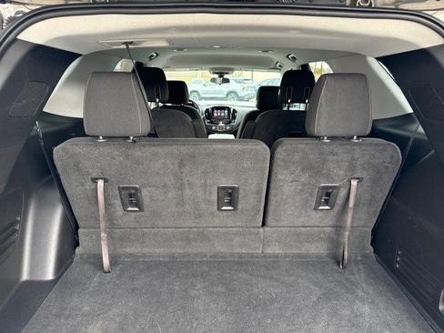 Used 2018 Chevrolet Traverse LT FWD image 27