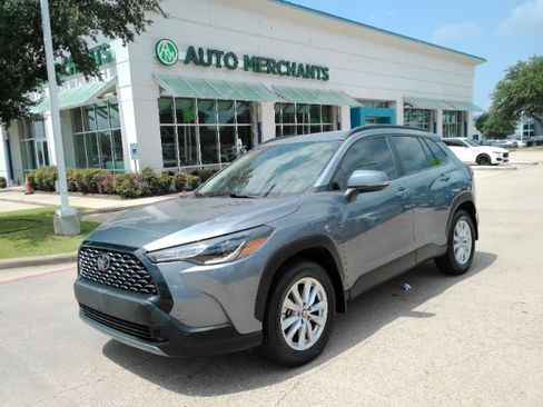 Used 2022 Toyota Corolla Cross LE w/ Black Badges Package (TMS) AWD/4WD image 1