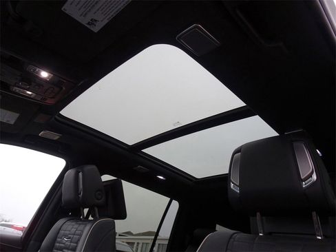 Certified 2023 Cadillac Escalade ESV Sport Platinum w/ LPO, ONYX Package image 11