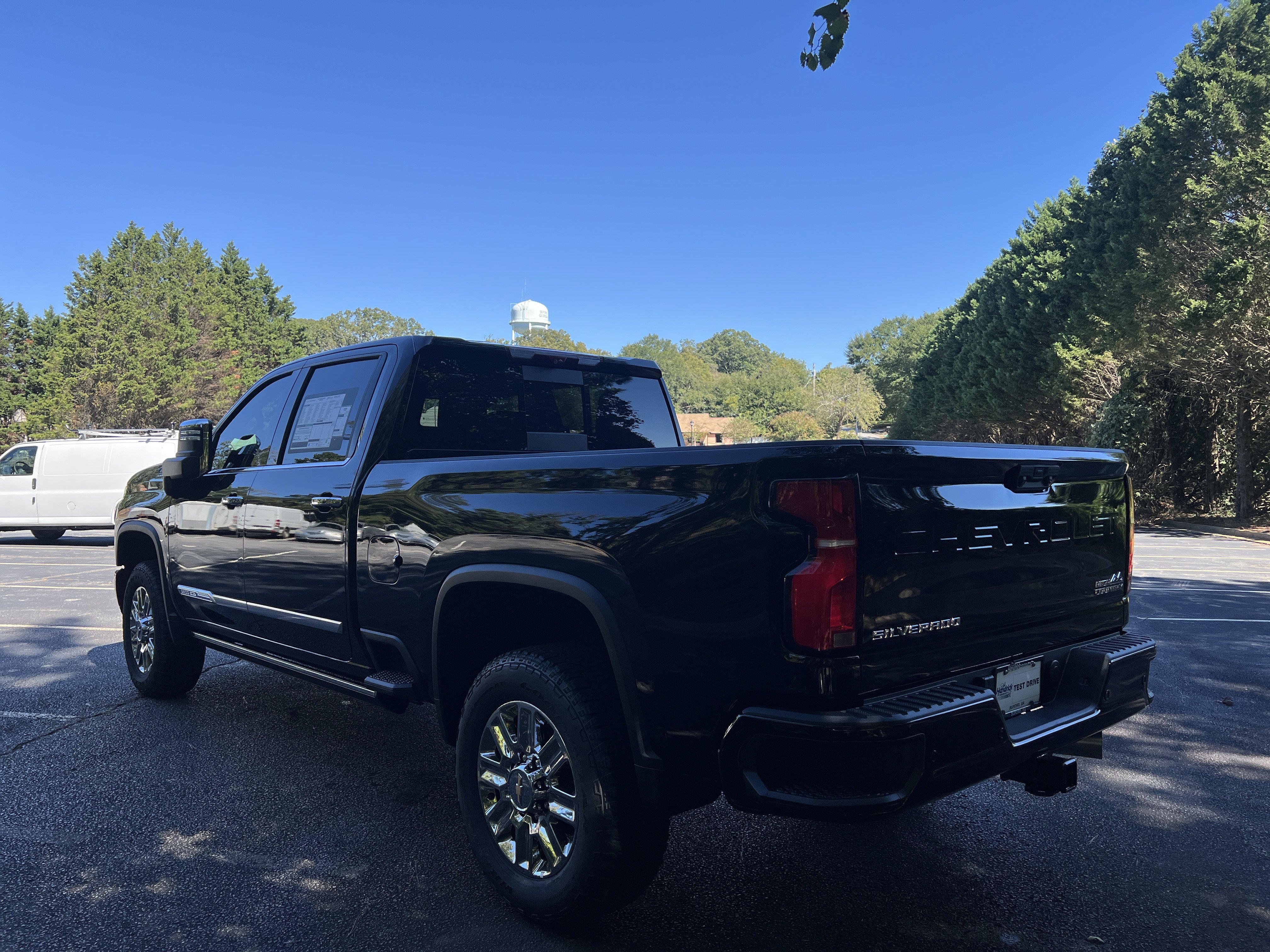 New 2026 Chevrolet Silverado 2500 High Country w/ High Country Premium Package AWD/4WD image 7