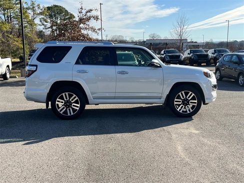 Used 2021 Toyota 4Runner Limited image 4