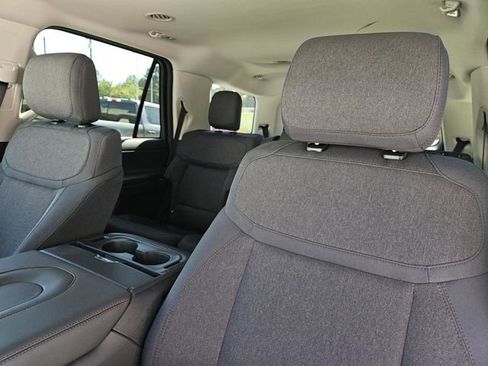 New 2025 Ford Expedition Active image 20