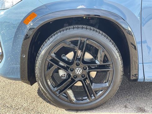 New 2026 Volkswagen Tiguan SE R-Line image 6