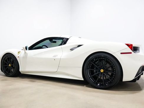 Used 2017 Ferrari 488 Spider RWD image 20