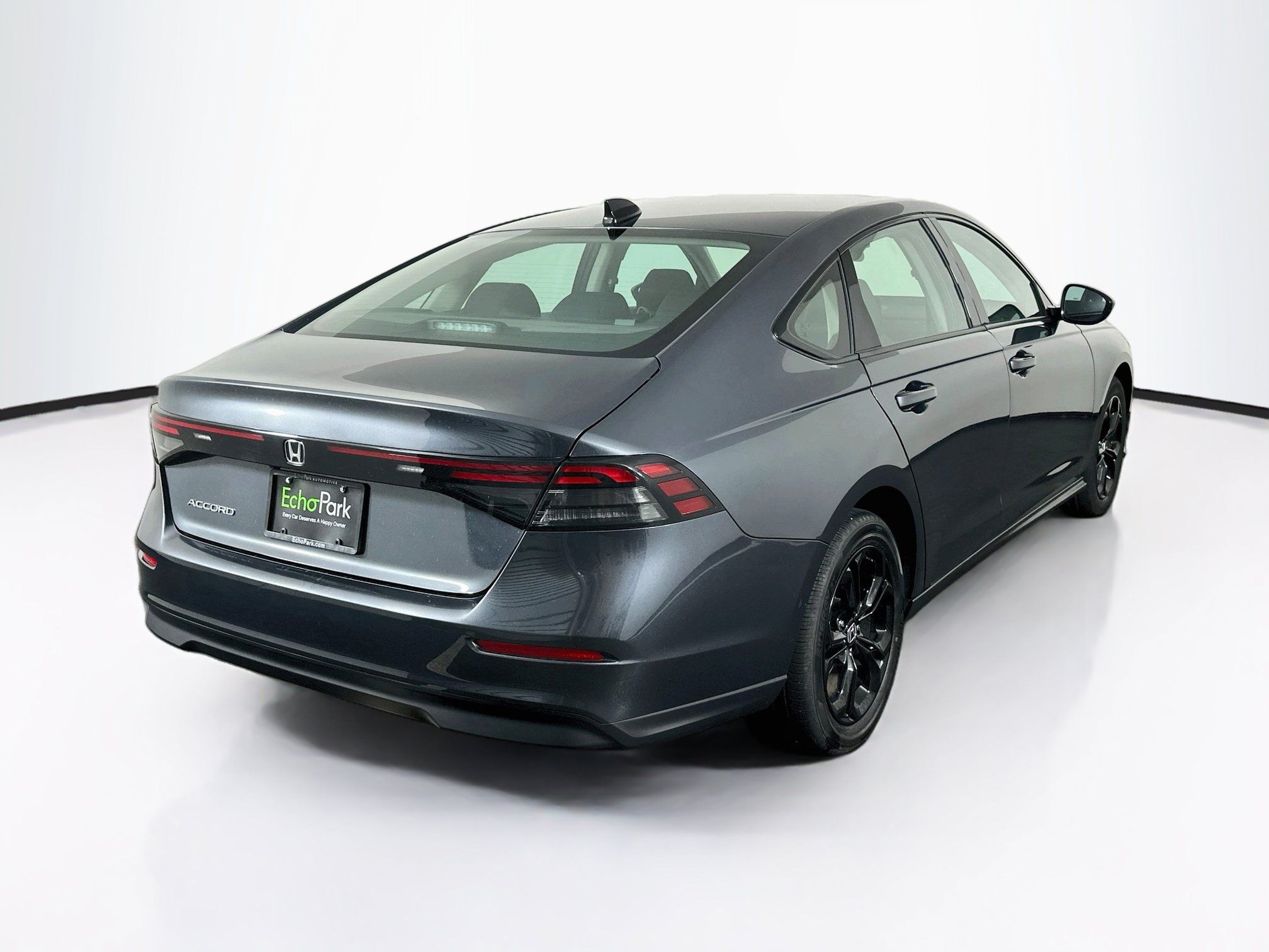 Used 2025 Honda Accord SE image 9