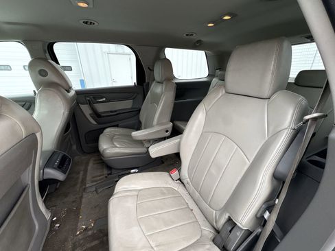 Used 2013 GMC Acadia SLT image 23