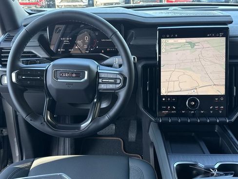 New 2026 GMC Acadia AT4 image 8