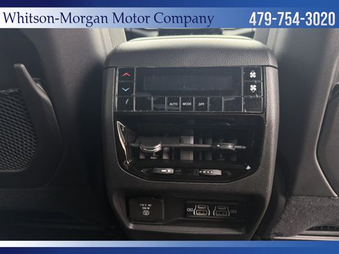 New 2025 Jeep Grand Cherokee L Laredo image 12