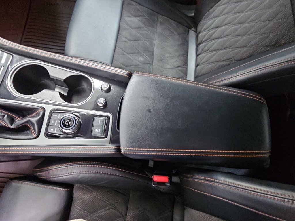 Used 2023 Nissan Maxima SR w/ Sport Mat Group FWD image 22