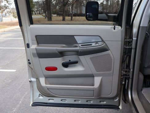 Used 2009 Dodge Ram 2500 Truck SLT image 24