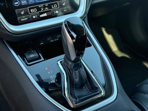 Used 2022 Subaru Outback Limited w/ Popular Package #2 image 22