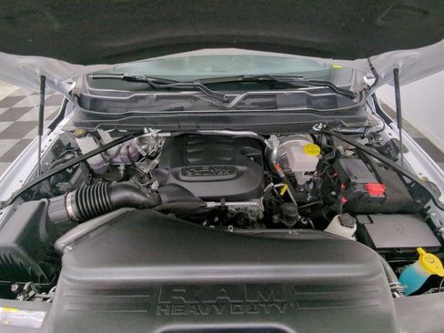 Used 2025 RAM 2500 Big Horn AWD/4WD image 32