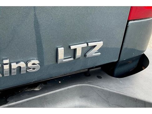 Used 2010 Chevrolet Silverado 2500 LTZ image 8