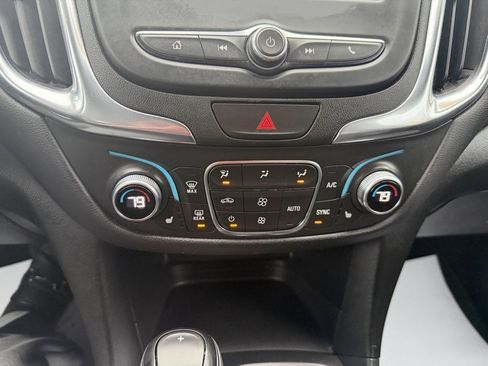 Used 2021 Chevrolet Equinox LT image 26