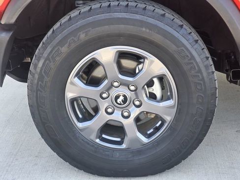 Used 2023 Ford Bronco Big Bend AWD/4WD image 9