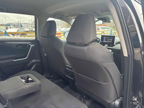 Used 2023 Toyota RAV4 LE image 41