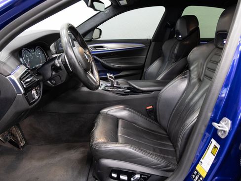 Used 2018 BMW M5 image 7