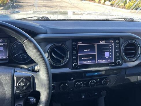 Certified 2023 Toyota Tacoma TRD Off-Road image 17