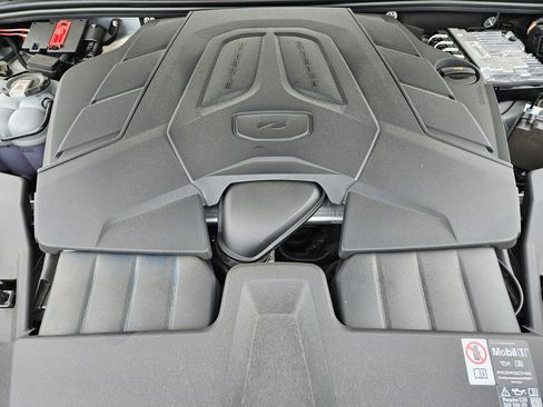 Certified 2026 Porsche Cayenne Coupe AWD/4WD image 30
