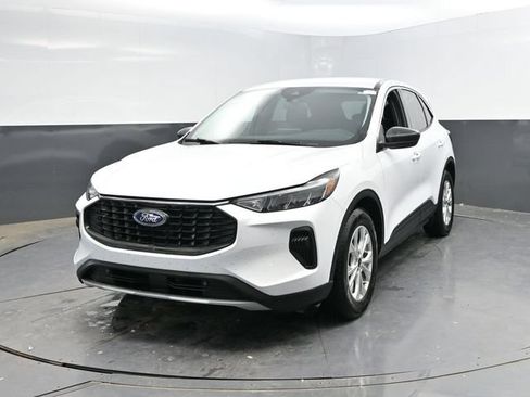 Used 2023 Ford Escape Active FWD image 7