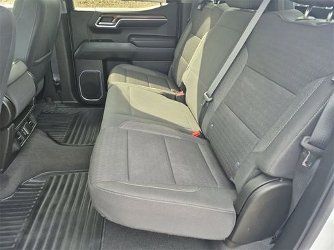 Used 2022 Chevrolet Silverado 1500 LT image 29