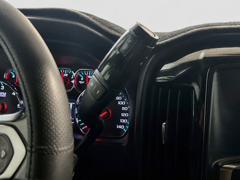 Used 2018 Chevrolet Silverado 1500 LT w/ All Star Edition AWD/4WD image 12