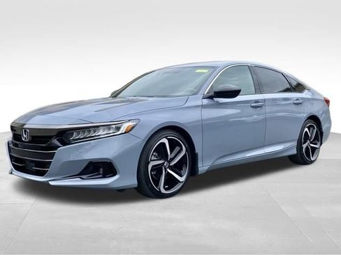 Used 2021 Honda Accord Sport image 3