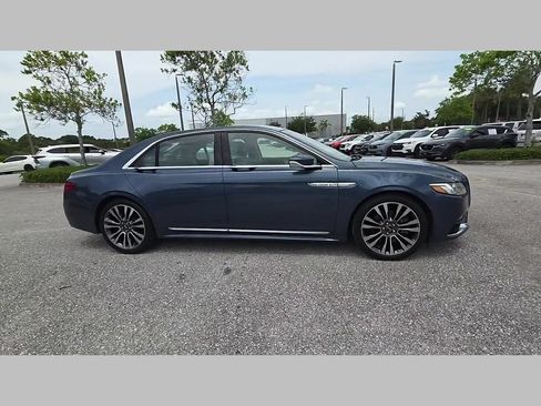 Used 2019 Lincoln Continental Select FWD image 37