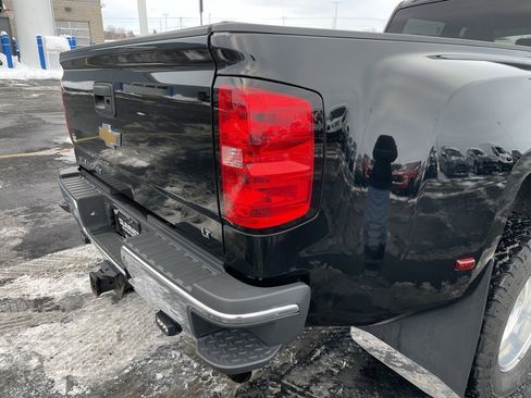 Used 2017 Chevrolet Silverado 3500 LT w/ LT Convenience Package image 33