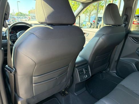 Certified 2025 Subaru Forester Premium AWD/4WD image 23
